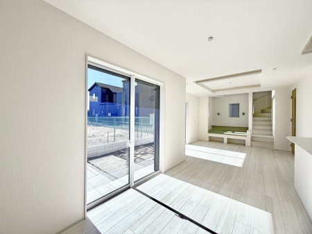 ���r���O ���������C�ɓ���̏ꏊ�ŁA�̂�т�Ƃ������Ԃ�