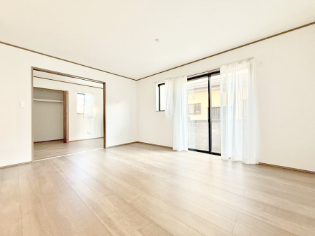 ���̑����� �������Ƒ��̏Ί炪���ӂ��A���났�̋��