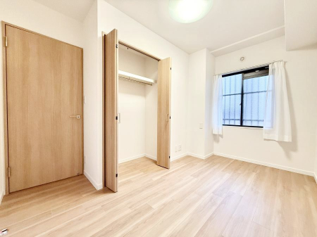 �Q�� ���������̔z�u��ʋC���̗ǂ��݌v�ŕ����̋�C�������炸�A��ɐV�N�ȋ�C������܂�