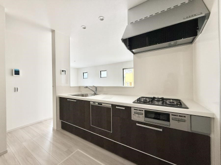 �L�b�`�� �������J�E���^�[�L�b�`���Ȃ̂ł����������Ȃ�����Ƒ��Ƃ̉�b���͂��݂܂�