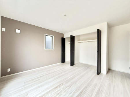 ���̑����� �������傫�Ȏ��[�ŉו����X�b�L���Еt���܂�  