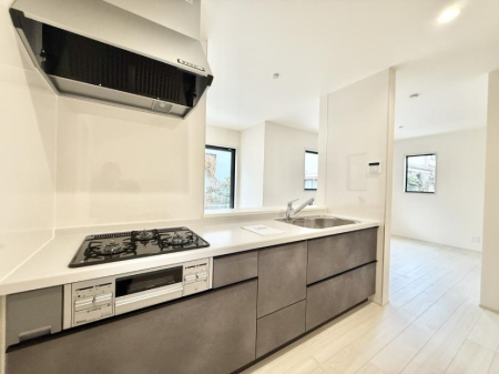 �L�b�`�� �������V���v���Ŕ������S�n�悢���Ԃ𐶂ރL�b�`�����