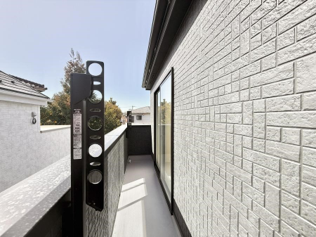 �o���R�j�[ ������ �G�߂̈ڂ낢����������J���I�ȋ�Ԃł�