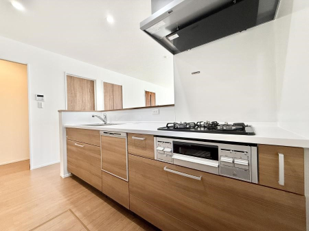 �L�b�`�� �����������������Ɗy�����Ȃ�A���K�ȃL�b�`�����