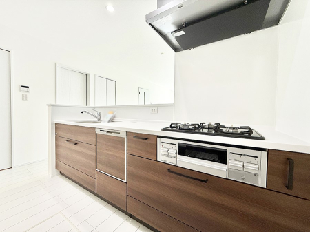 �L�b�`�� �����������������Ԃ����܂��A�Ί炠�ӂ��L�b�`��