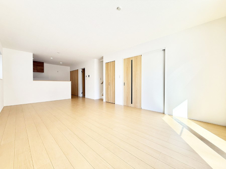 ���r���O �����������������Ɠ��ʂɂ���A�e���̋��