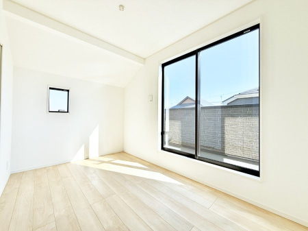 �Q�� ���������̔z�u��ʋC���̗ǂ��݌v�ŕ����̋�C�������炸�A��ɐV�N�ȋ�C������܂�