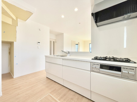 �L�b�`�� ���������y���݂ƐH�ׂ�K����͂���L�b�`��