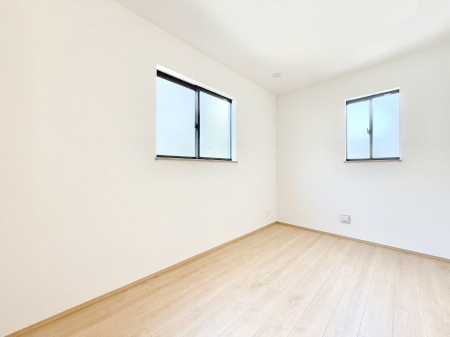 ���̑����� ������2�ʍ̌��Ŗ��邢�����I