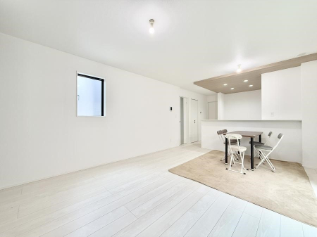 ���̑����� �C���e���A���l����̂��y���݂ȍL�����r���O�ł��I  