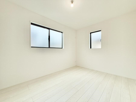 �q������ ������2�ʍ̌��Ŗ��邢�����I  