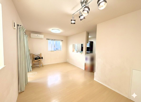 ���r���O ���������났�ƏΊ炪�W�܂�A�S���܂郊�r���O