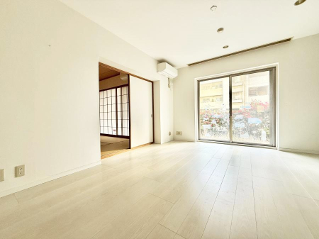 ���̑����� �������ӂƂ����u�ԂɍK����������A�S�n�悢�ꏊ