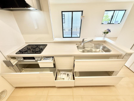 �L�b�`�� 1����  �����[�������ȃV�X�e���L�b�`���I