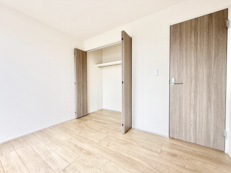 �q������ ����