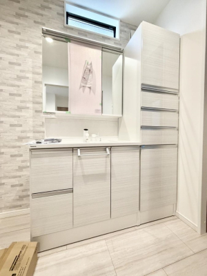 ���ʑ�E���ʏ� �������Ƒ��݂�Ȃ��g���₷���z�u�ł�