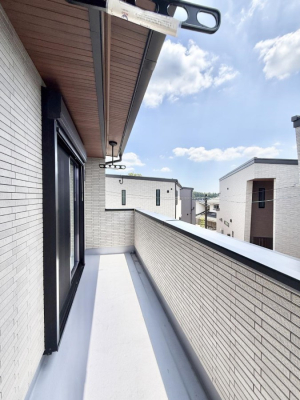 �o���R�j�[ ������ �G�߂̈ڂ낢����������J���I�ȋ�Ԃł�