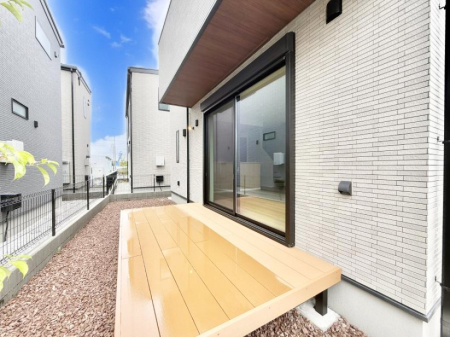 ���̑� �O�ρ��~�n���ɂ�Ƃ肠��΂̃X�y�[�X������A���₩�ȕ��͋C�ł�