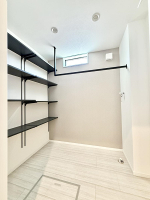 ���[ ���󕨂������Ă�����L�X�����h���[�X�y�[�X  