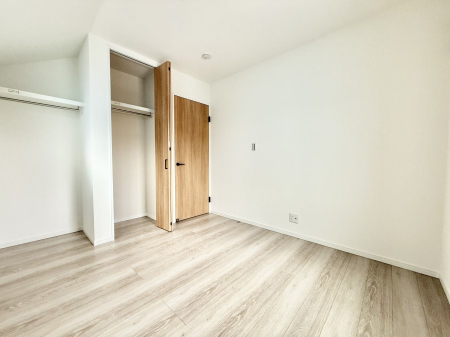 ���̑����� �������D��ŉ��₩�Ȏ��Ԃ��������