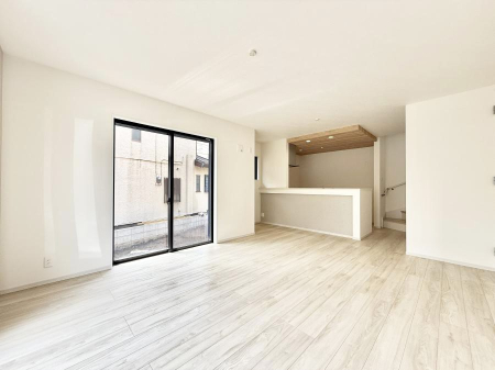 ���r���O �傫�ȑ�����������薾�邢��Ԃł��������������܂�