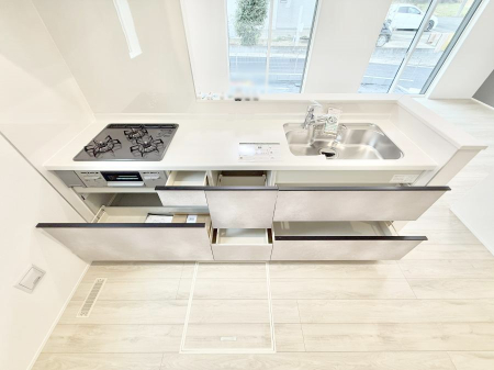 �L�b�`�� ���[�͖L�x�ȃV�X�e���L�b�`���ł��I