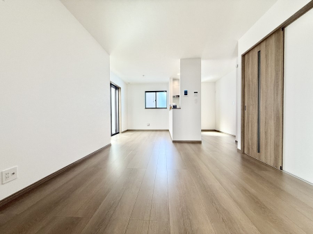 ���r���O ���������R�Ɖ�b�����܂��A�S�n�悢�ЂƂƂ�