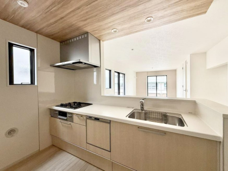 �L�b�`�� �������Ƒ����J��[�߂�A������̂���L�b�`��