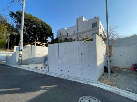 ���n�O�ώʐ^ �O�ʓ��H�L�X