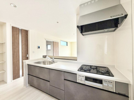 �L�b�`�� �������V���v���Ŕ������S�n�悢���Ԃ𐶂ރL�b�`�����