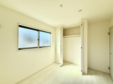 �Q�� ���������̔z�u��ʋC���̗ǂ��݌v�ŕ����̋�C�������炸�A��ɐV�N�ȋ�C������܂�