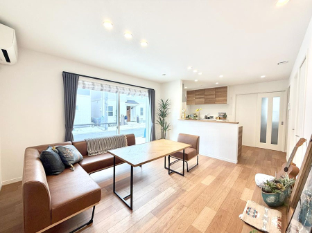 ���r���O �����������������Ɠ��ʂɂ���A�e���̋��