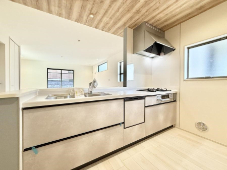 �L�b�`�� ��������b���[�܂�ΖʃL�b�`���I�Ƒ��Ƃ̉�b���͂��݂܂��I  