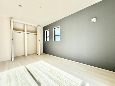 �Q�� �������������ȃA�N�Z���g�N���X���f�G�ł�  