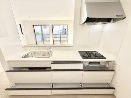 �L�b�`�� ���[�͖L�x�ȃV�X�e���L�b�`���ł��I