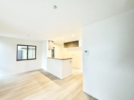 ���r���O ���������R�Ɖ�b�����܂��A�S�n�悢�ЂƂƂ�