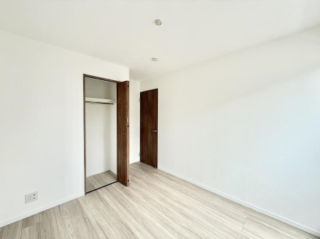 �Q�� ���������̔z�u��ʋC���̗ǂ��݌v�ŕ����̋�C�������炸�A��ɐV�N�ȋ�C������܂�