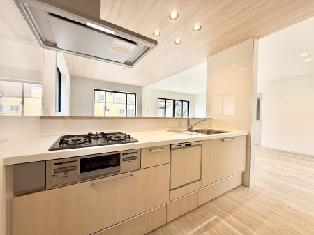 �L�b�`�� �������V���v���Ŕ������S�n�悢���Ԃ𐶂ރL�b�`�����