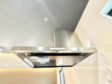 ���̑����� �ݔ����������̏��C����������C��ɗU������A�����I�ɔr�����ł��܂��B