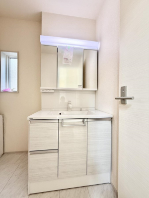 ���ʑ�E���ʏ� �������Ƒ��݂�Ȃ��g���₷���z�u�ł�