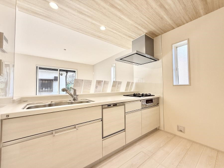 �L�b�`�� ��������b���[�܂�ΖʃL�b�`���I�Ƒ��Ƃ̉�b���͂��݂܂��I  