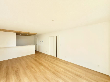 ���r���O ���������R�Ɖ�b�����܂��A�S�n�悢�ЂƂƂ�