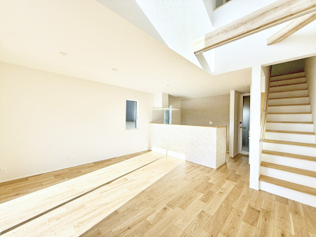 ���r���O ���������R�Ɖ�b�����܂��A�S�n�悢�ЂƂƂ�