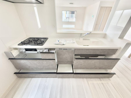 �L�b�`�� ���[�͖L�x�ȃV�X�e���L�b�`���ł��I