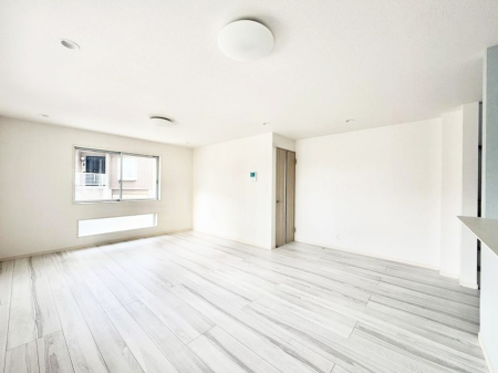 ���̑����� �z�������˂����ޖ��邢LDK�͉Ƒ��ł̂�т芰���܂�