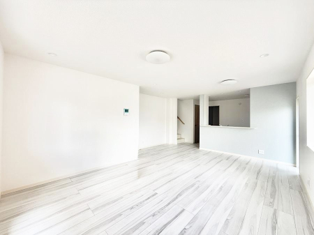 ���r���O ���������났�ƏΊ炪�W�܂�A�S���܂郊�r���O