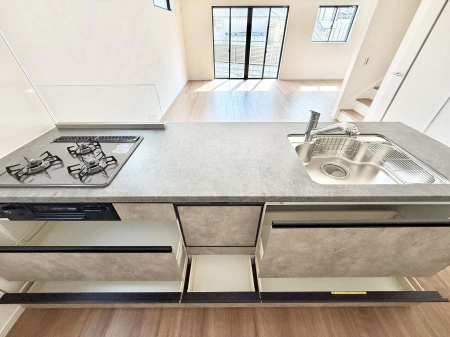 �L�b�`�� ���[�͖L�x�ȃV�X�e���L�b�`���ł��I  