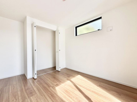 �q������ �L�x�Ȏ��[�X�y�[�X�I  