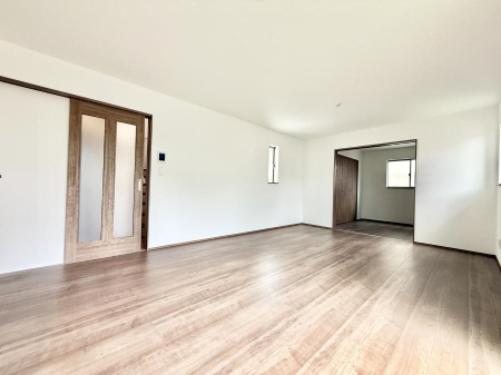 ���r���O �i�`�������ȃ��r���O�͂ǂ�ȃC���e���A�ɂ������܂�  