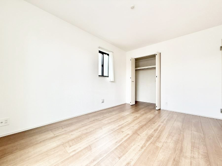 �Q�� ���������̔z�u��ʋC���̗ǂ��݌v�ŕ����̋�C�������炸�A��ɐV�N�ȋ�C������܂�